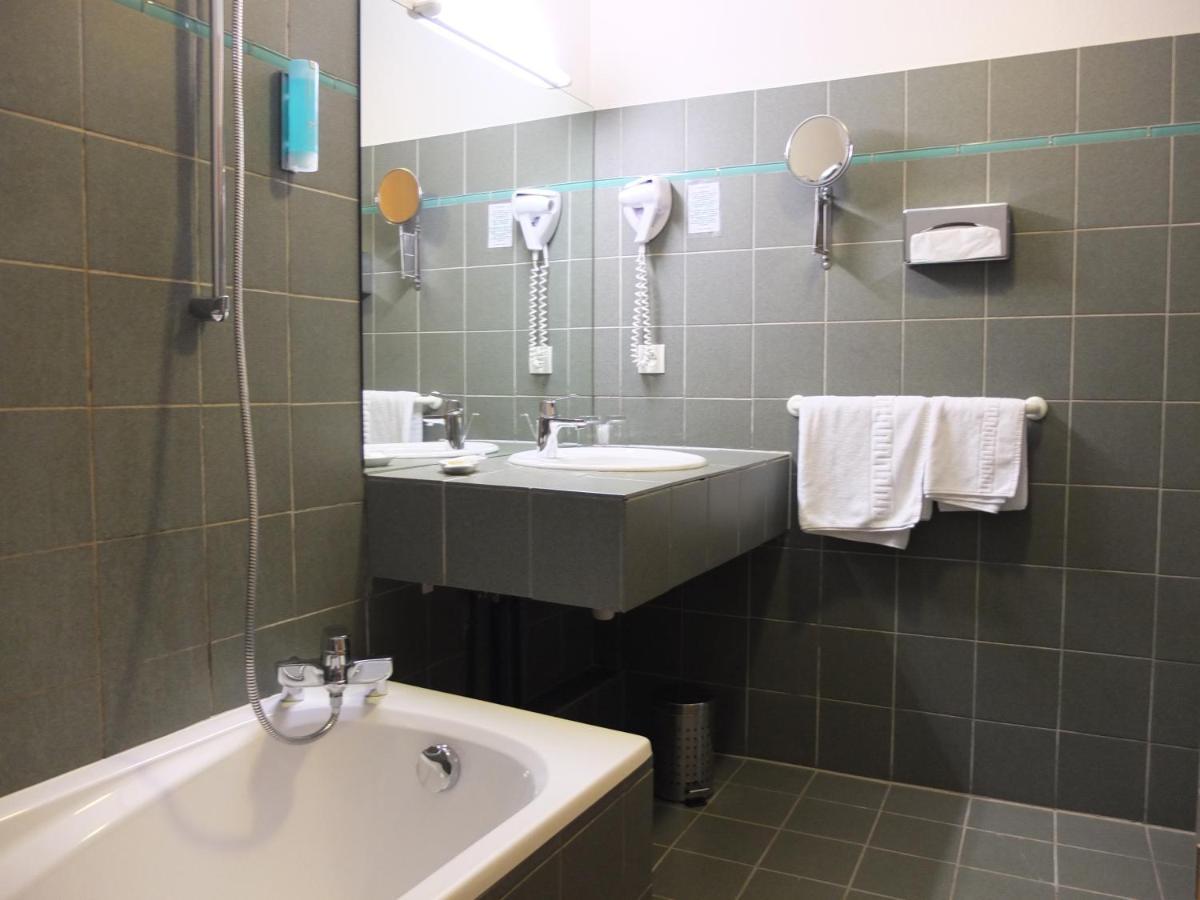 La Bonneterie Hotell Andlau-au-Val Exteriör bild